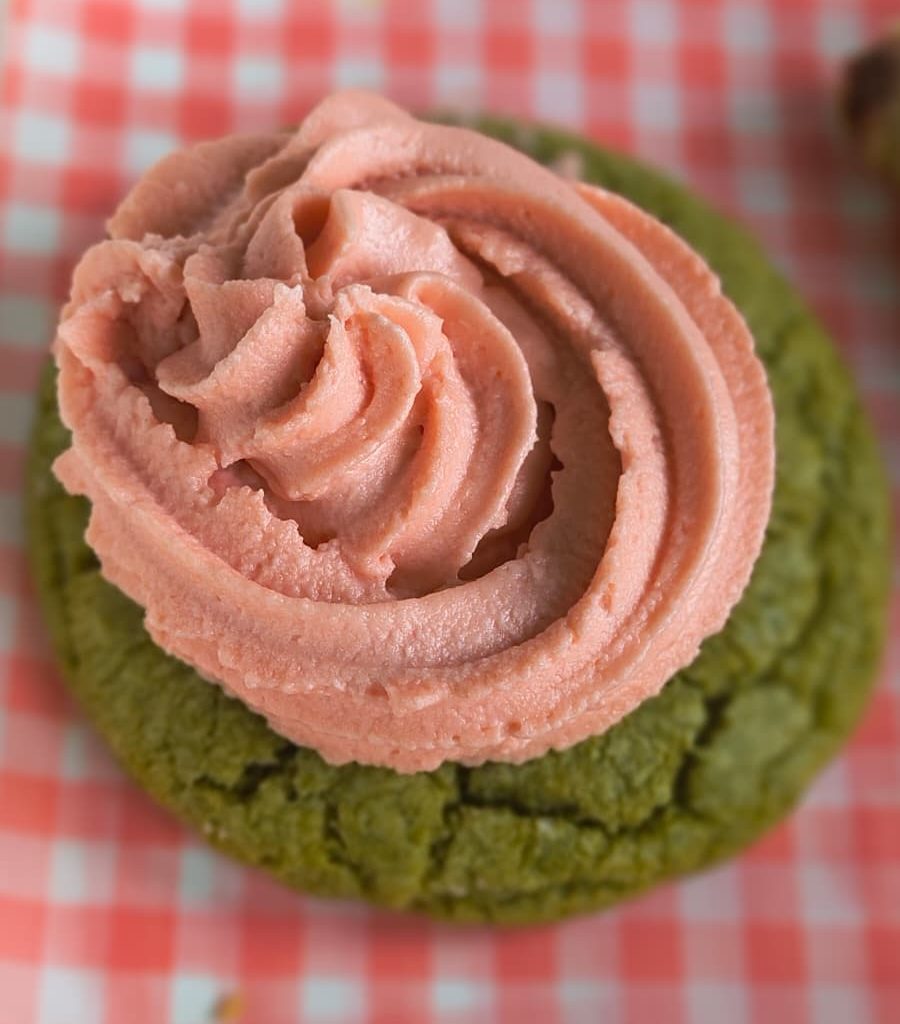 Strawberry Creme Cookie